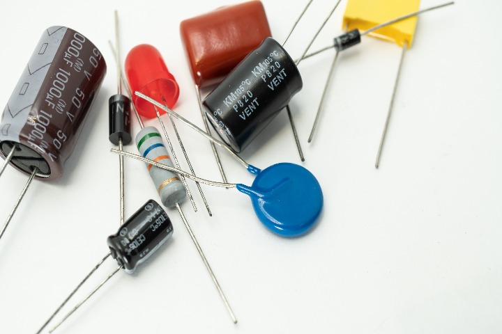 پازل گمشده استارتاپ‌های الکترونیکی: تأمین مالی هوشمند برای پروژه‌های سخت‌افزاری